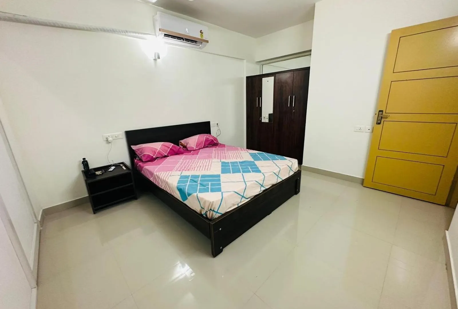 Platinum Pal Suits Nedumbassery 0*,  India